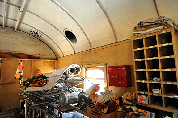 107 interior02